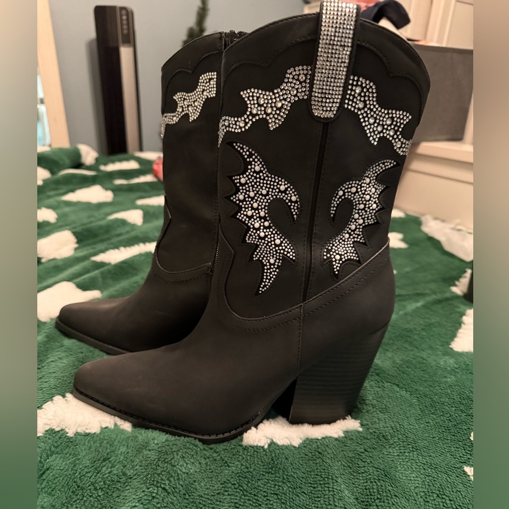 Western cowboy boot